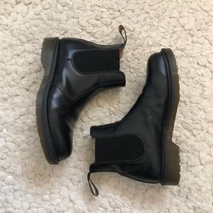 Dr. Martins Chelsea Boot Black Leather